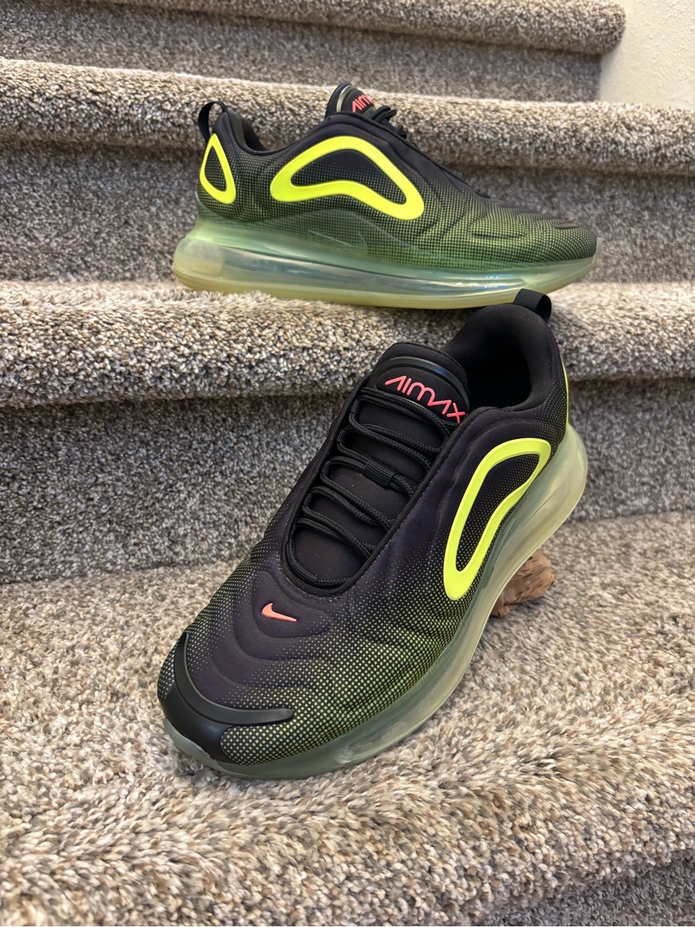 Nike Air Max 720 - AO2924-008